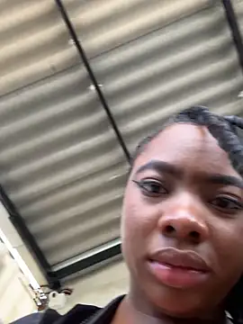 Niyirey1's Live XXX Chat