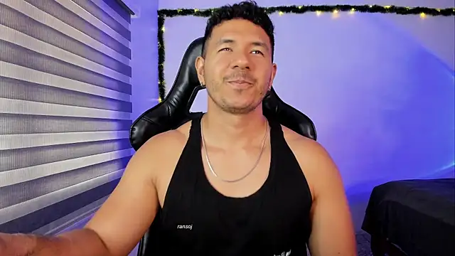 ransoj's Live XXX Chat