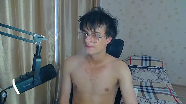Pokazy przed kamerką – nuar_x