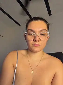 Chat +18 de Eva_stark10 ao vivo