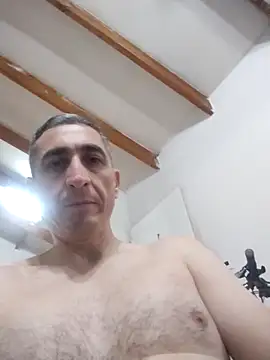 Alejandro83bsf Adlı Modelin Canlı XXX Sohbeti