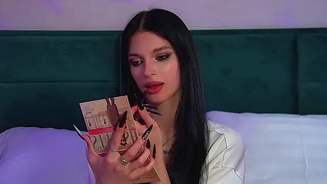 BeverlyMost's Live XXX Chat