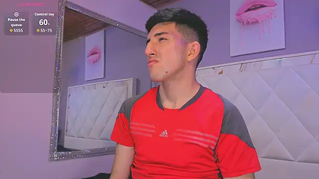 Un_Sluttyy: απευθείας συνομιλία ΧΧΧ