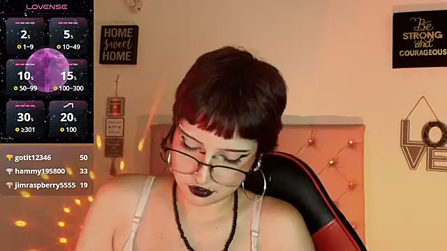 Chat +18 de akiradoom ao vivo