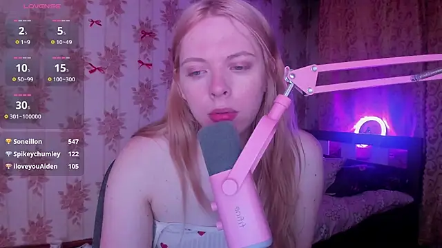Cutie_Bambi's Live XXX Chat