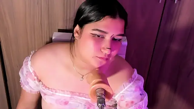 velvet_rosee_ Obrolan Langsung XXX