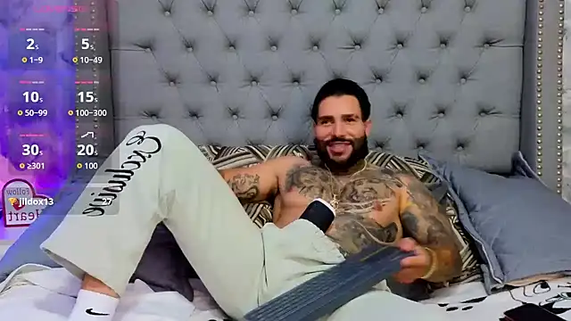 צ'אט XXX בשידור חי של Apolo_rousse1