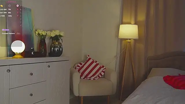 Tasha_Miu élő XXX-chatje
