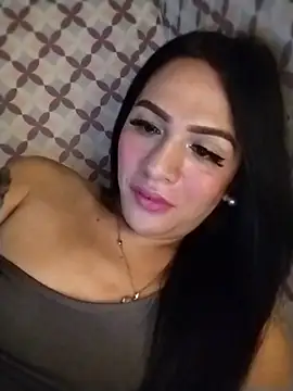 Yourbabyshane Live XXX-Chat