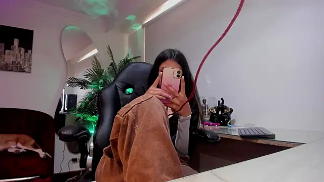 Meghan320 现场XXX聊天