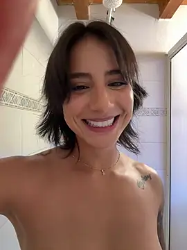 دردشة Ale_Lewis الجنسية المباشرة