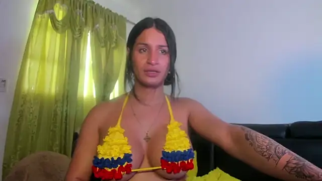 دردشة jennifer_ts الجنسية المباشرة