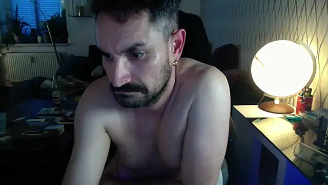 tomz0819: απευθείας συνομιλία ΧΧΧ