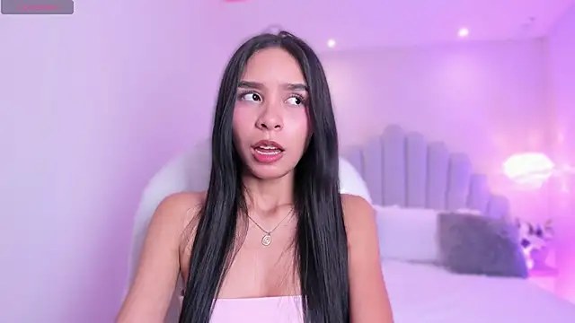 LiathRoseh Chat XXX live