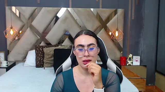 MartinaaFit's Live XXX Chat