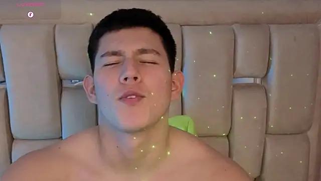 Chatroom XXX en direct de JamesCr_