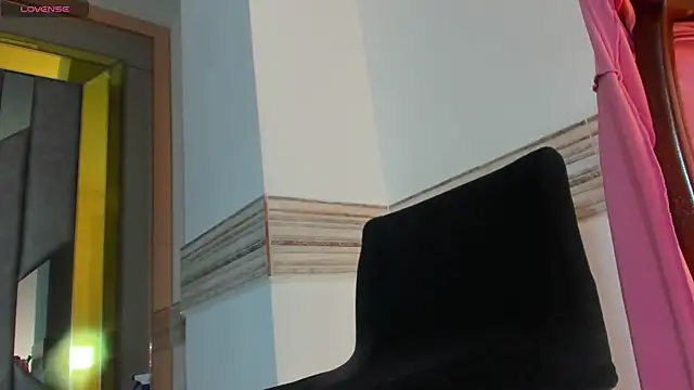 Czat XXX na żywo – shantal_chocolet