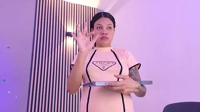 GysellHanson's Live XXX Chat
