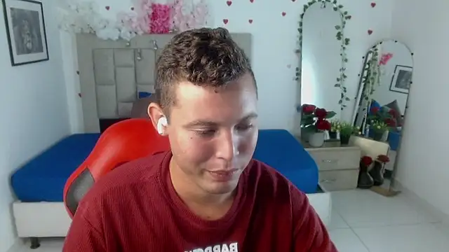 sven_fox723 Chat XXX live