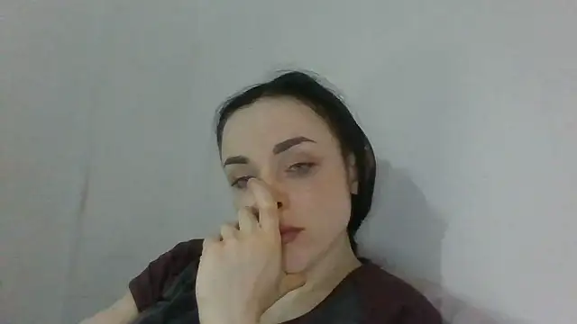 צ'אט XXX בשידור חי של Trinsy_Love