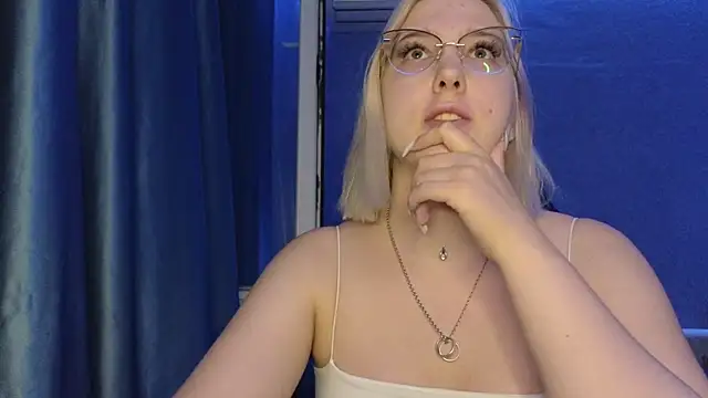 HotBrandyX Live XXX Chat