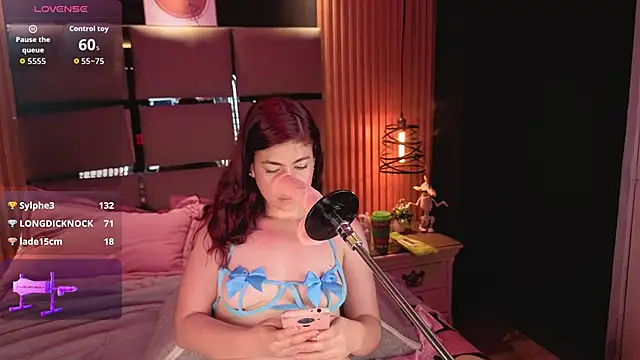 MiaTorres4's Live XXX Chat
