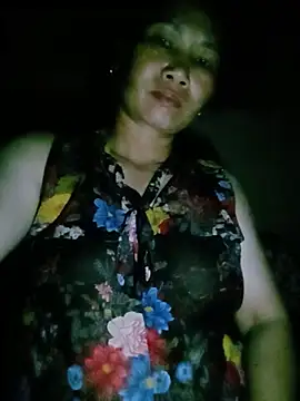 BlueGirlyeah 即時 XXX 聊天