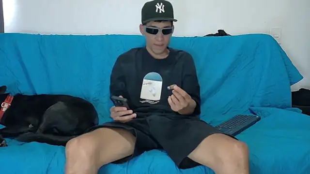 Živý XXX chat bully_boss