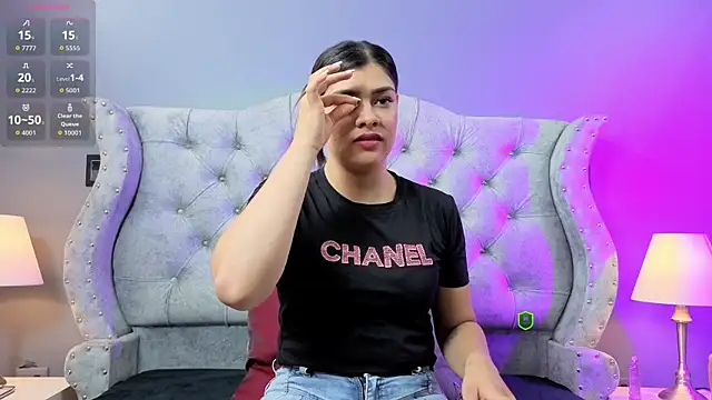 Miss_Meghan Adlı Modelin Canlı XXX Sohbeti