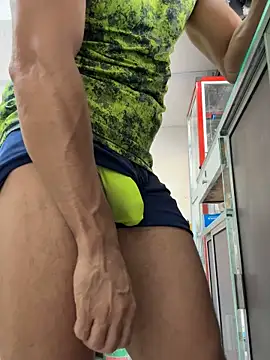 Paul22cm-'s Live XXX Chat