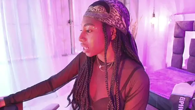 Queen_perla_n Live XXX chat
