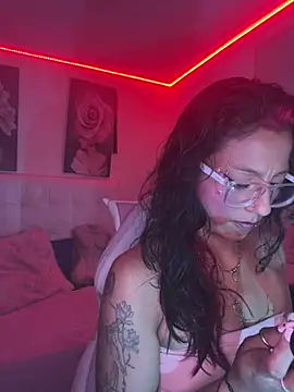 SamathaMay live XXX chat