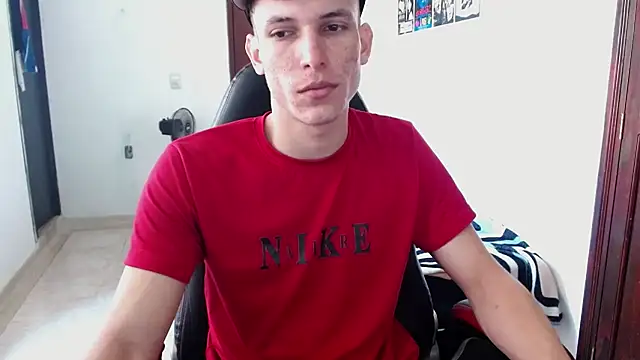 XXX chat uživo modela deividcloud36