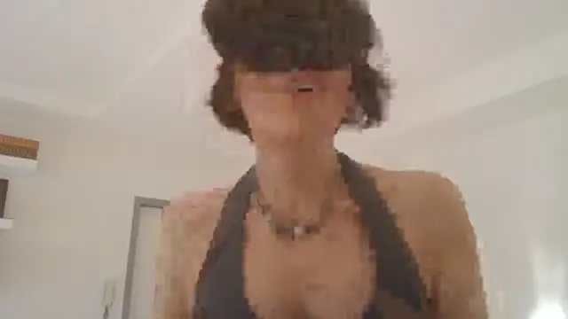 Chat +18 de HelenTiAscolta ao vivo