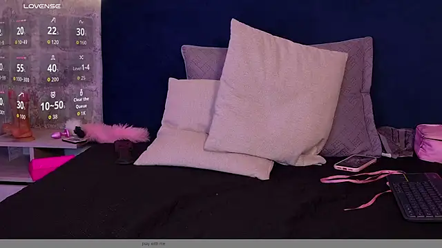 Chat +18 de Charlott__18 ao vivo