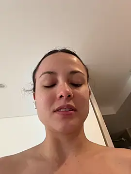 Онлайн чат XXX Megan_Rodrigo