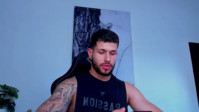 Santos_ramirez1's Live XXX Chat
