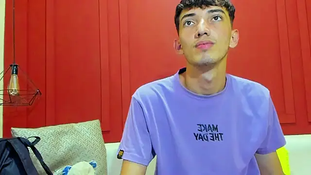 MichaelVasquex Adlı Modelin Canlı XXX Sohbeti