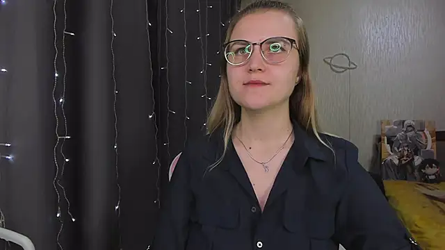 MissBrightShine's Live XXX Chat