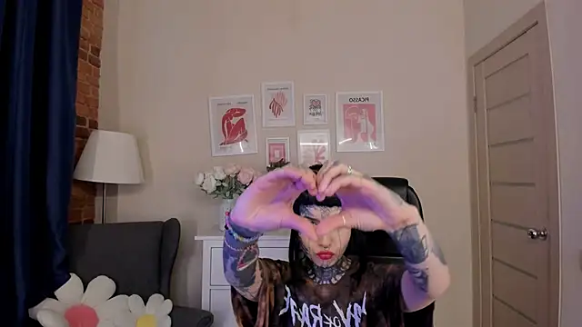 Bloood__Mary's Live XXX Chat