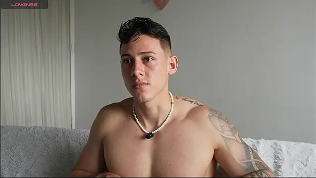دردشة Muscle_King_Cum الجنسية المباشرة