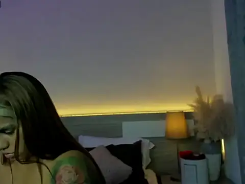 ZarahFoxxn Live XXX chat