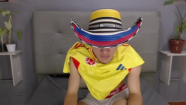 XXX chat uživo modela Kevin_Tupe