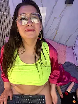 Chat XXX en directo de Melody_Rosses