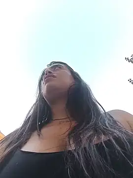 MissNyraSecret: απευθείας συνομιλία ΧΧΧ