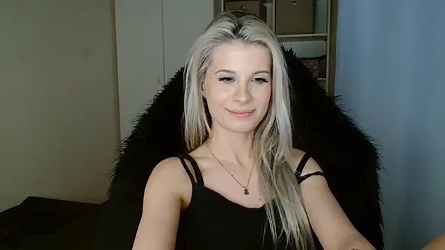 KristineGlow Live XXX-Chat