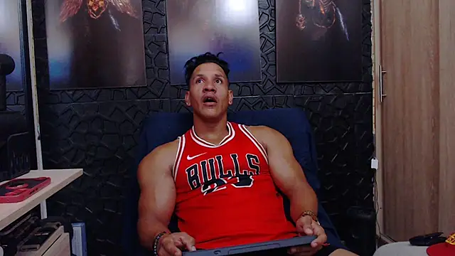 viktor_herrera Chat XXX in diretta