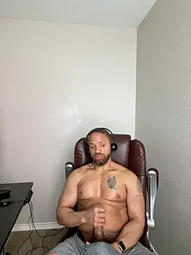Fathero1timen Live XXX chat