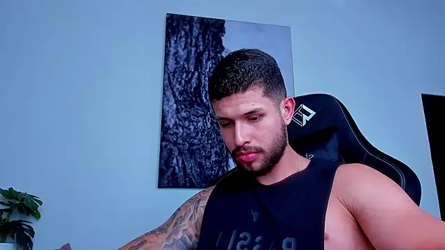 Chatroom XXX en direct de Santos_ramirez1