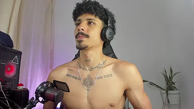 Lukeetaylor's Live XXX Chat